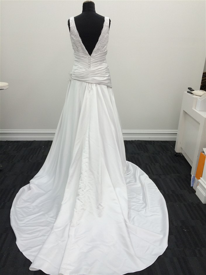 BISSELL 1521F Powerlifter Pet Vacuum Cleaner, Red/Gray NB: Used, no box.