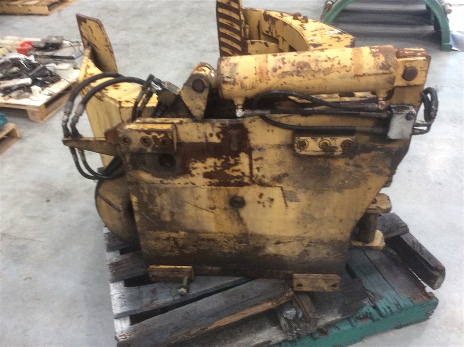 Hydraulic Rotating Grapple Attachment To Suit 3-5T Excavators(Unused),