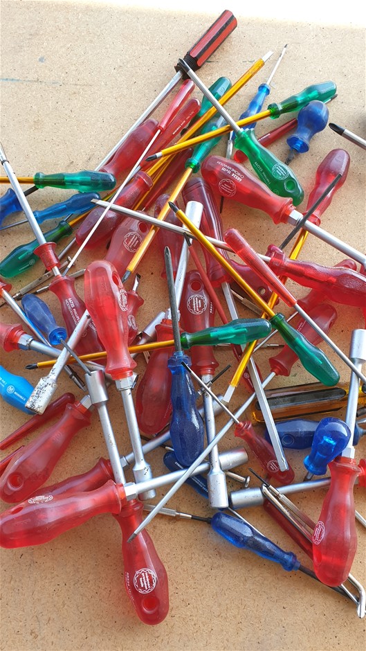 Dual Ram Hydraulic Grapple Attachment to Suit 10-17T Excavators(Unused),