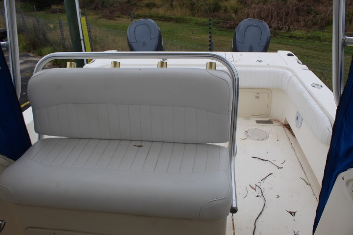 HOLDEN MOTORING SET OF 7 LOGO PIN COLLECTION SET IN PRESENTATION BOX