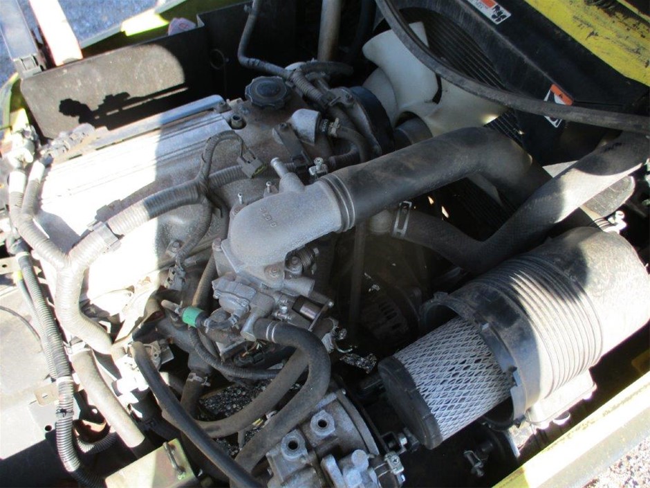 ROBOROCK Saros 10R Robotic Vacuum Cleaner RR-S10R52-03-BLK Black. NB: Used,