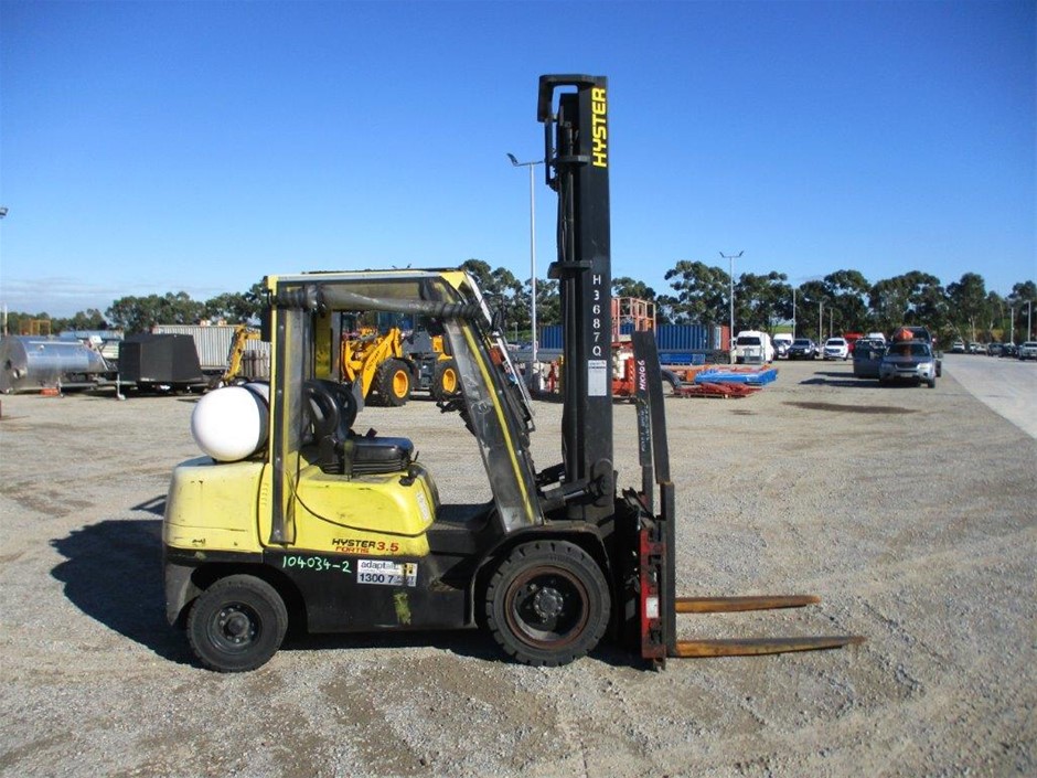 DELL Precision 3550 Laptop i5-10310U 4GBRAM/128GB