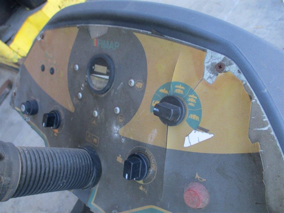 18K Gold - Filled Clustered Bracelet Simulated Diamonds, 12MM Wide - 20.3cm