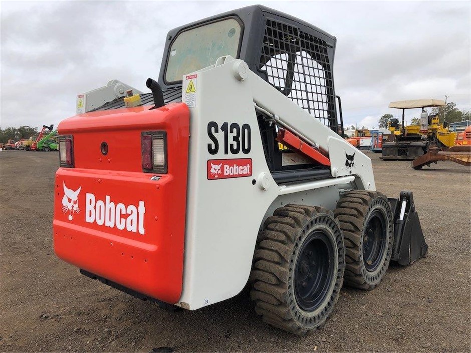 2015 Hitch Hiker 22-6 Caravan