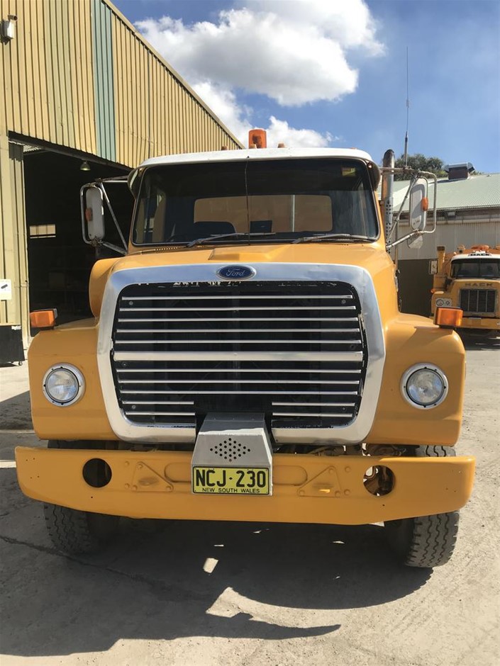 <B>Borrelli  Under Counter 3 Door Refrigerator (Commercial Kitchen)</B>