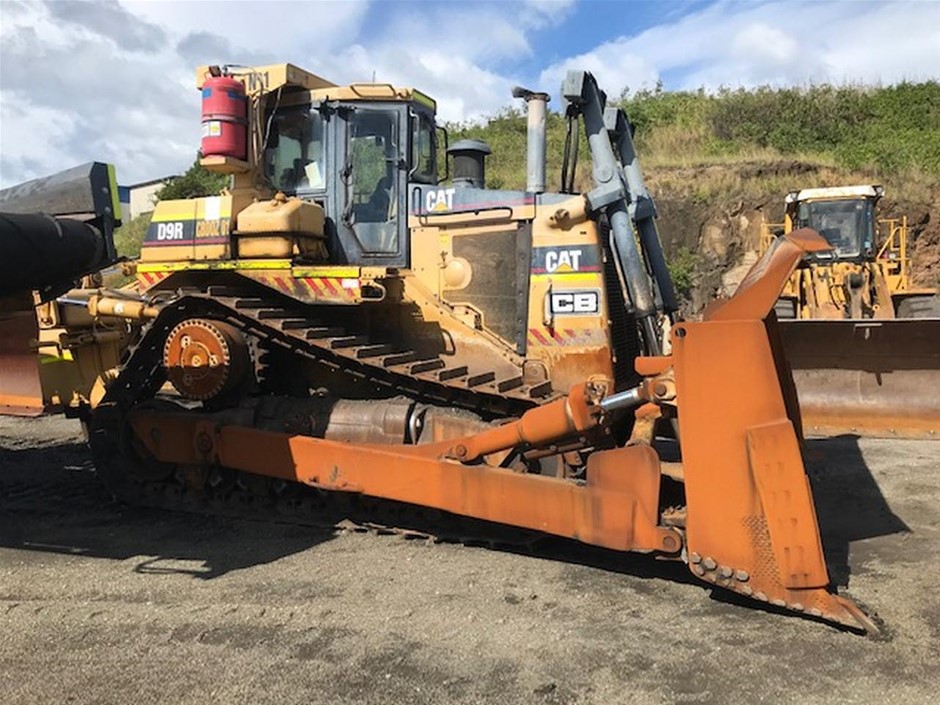 Ear Loop Attachment Table