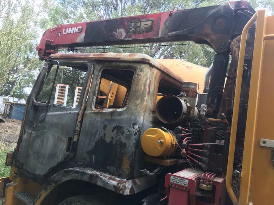 STEELSERIES Arctis Nova Pro Wireless Multi-Platform Gaming Headset.