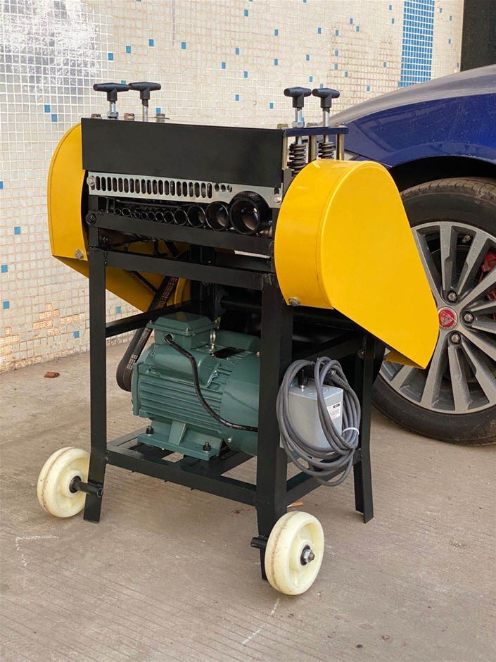 TOSCA Flight Softside Luggage Navy/Yellow, Medium 67cm NB: Minor use, no bo