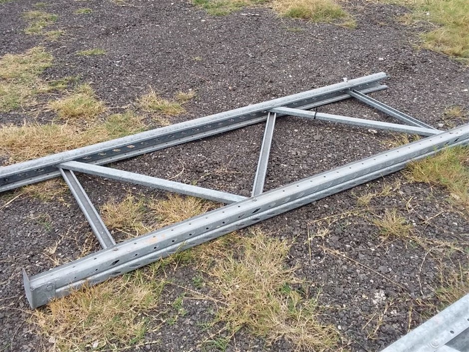 Approx 37 Ct of Loose Boulder Opal Chips (Coober Peby) In glass disp/bottle