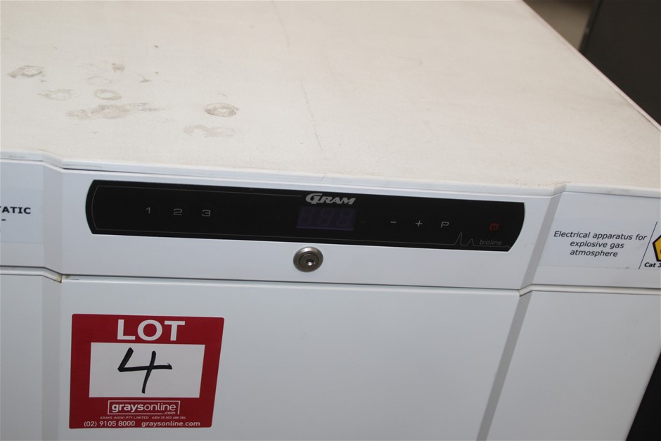 1/100oz Scottsdale Mint Gold Bar & 1 gram germania bar x 4