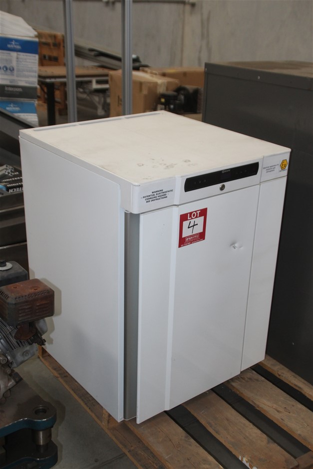 5 ounce germania mint copper bar & 1 gram germania silver bar 2