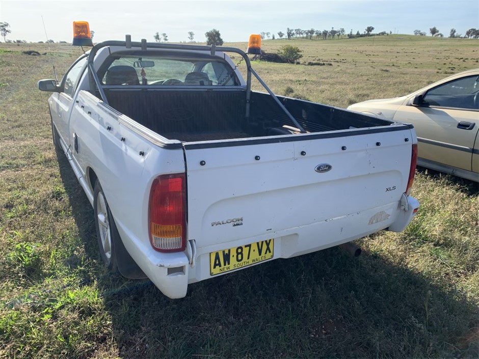 6-7mm White Pearl & Rhinestone Real Platinum Plated Bracelet
