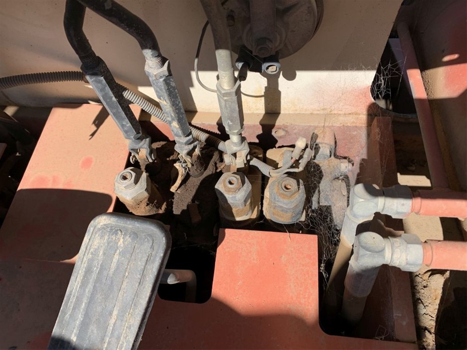 6mm Labradorite & Baroque Pearl Dangling Earrings.