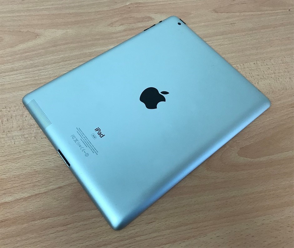 7-8mm Grade AB White Mix Shape Pearl with Real 18k Gold Plated Bracelet