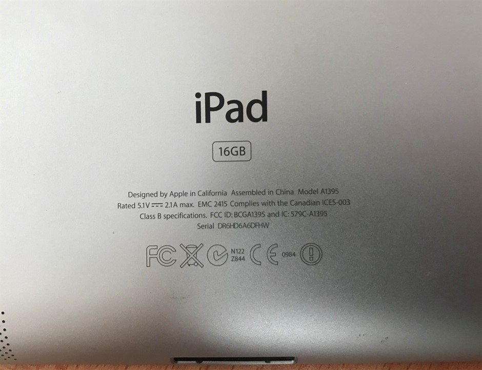 9-10mm Grade AB White Pearl Bracelet.