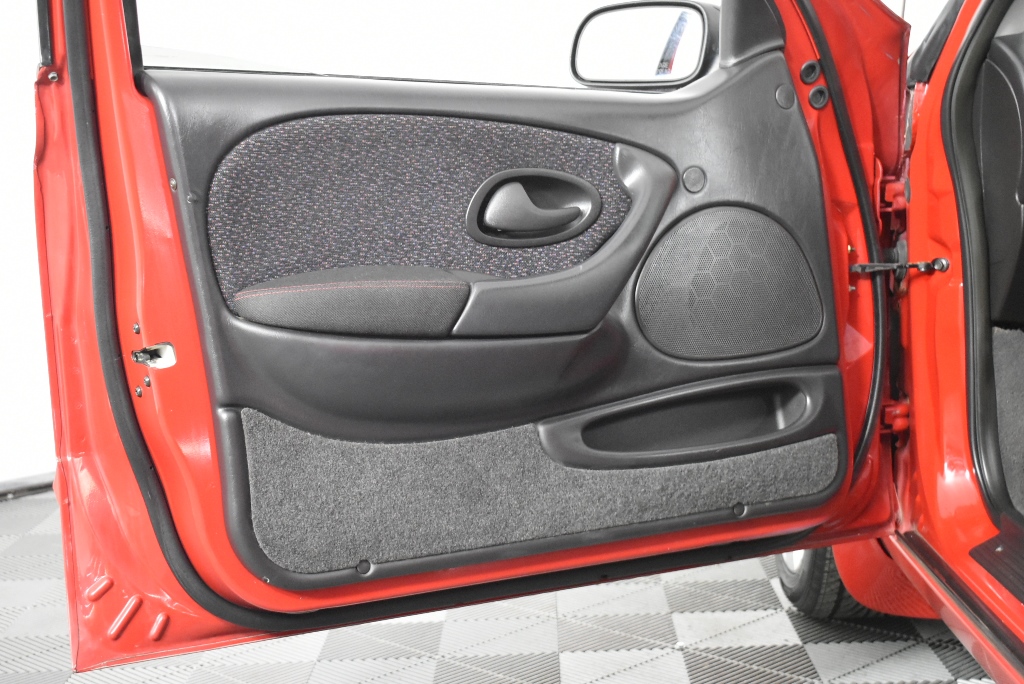 CASUAL LIVING Lap Desk with Removable Knit Cover. NB: Not in original packa