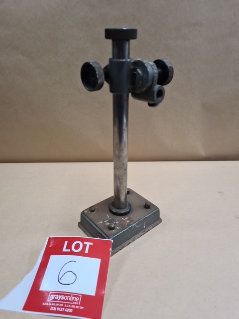 REID Ladies Classic 7 Speed Vintage Bike, Sage. NB: Dented Fork.