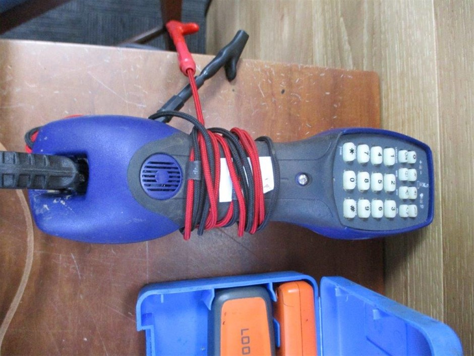 20 x Assorted Bath & Kitchen Towels.