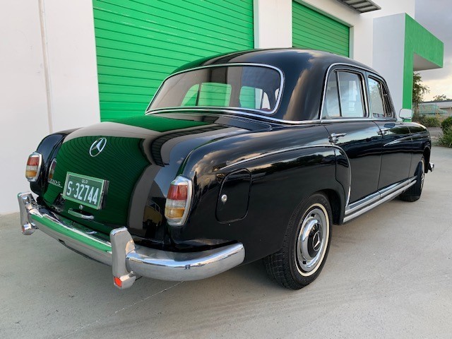 4 Carat round 4 white diamond each CVD Uncertified