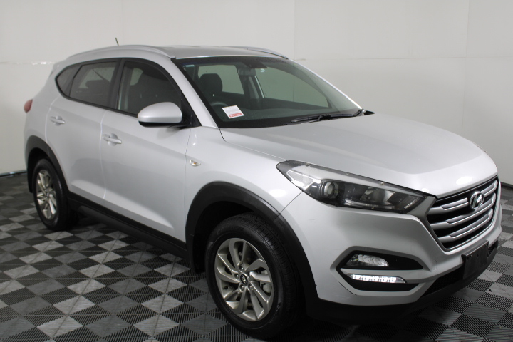 complete set of 8 Rare 2014 5 gram Certified Animal Series
T