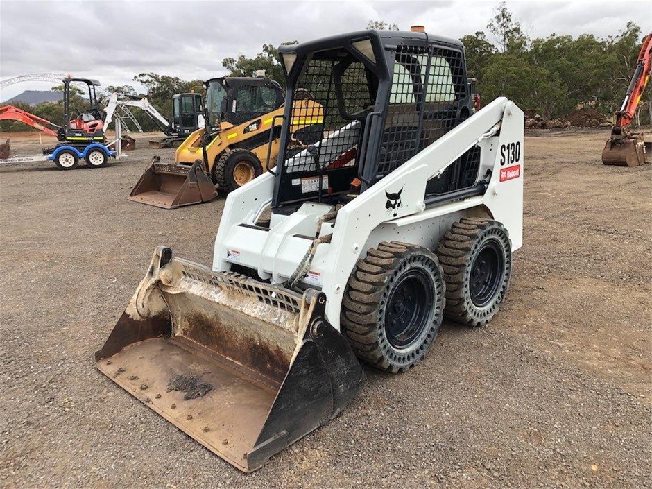 1/100 Scottdale gold bar x 2, 1 Gram Valcumbi bar x 2 & 1g Silver Bar x 2