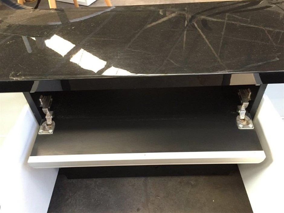 2022 Queen Elizabeth Platinum Jubilee Gold plated Medallion