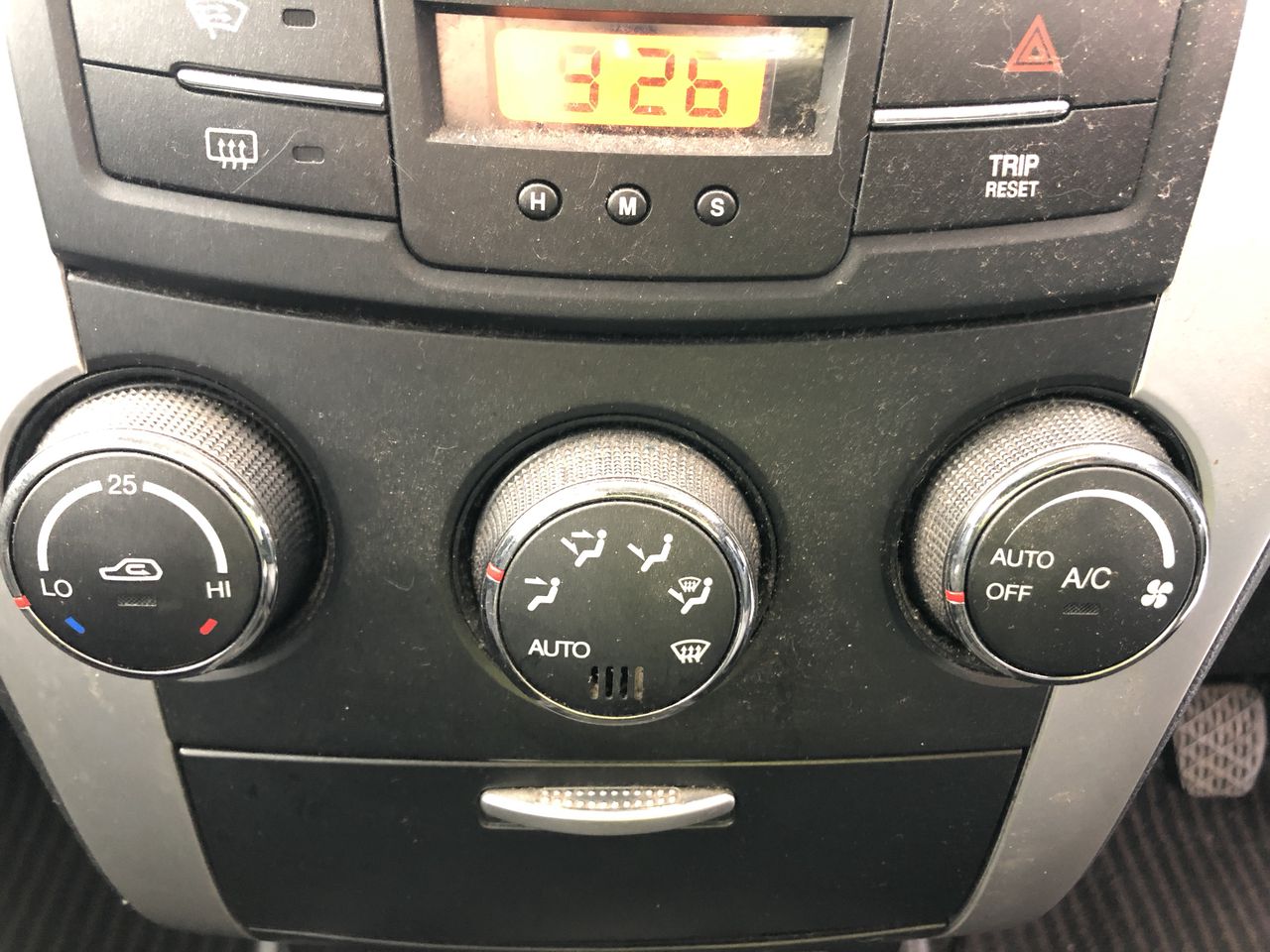 CTZN Quantum Quintessence Red Blend 01 NV (6x 750mL) SA