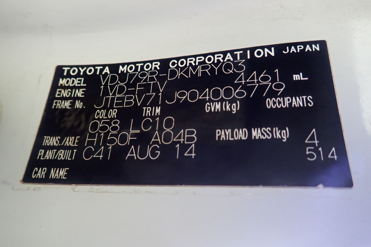 Wolf Blass Red Label Chardonnay Pinot Noir NV (6x 750mL).