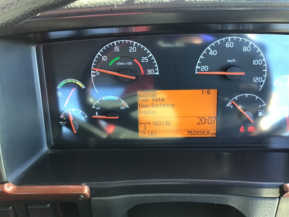 9 x Bulk Pack of Simulated Pearl, Diamond and Plain Earrings