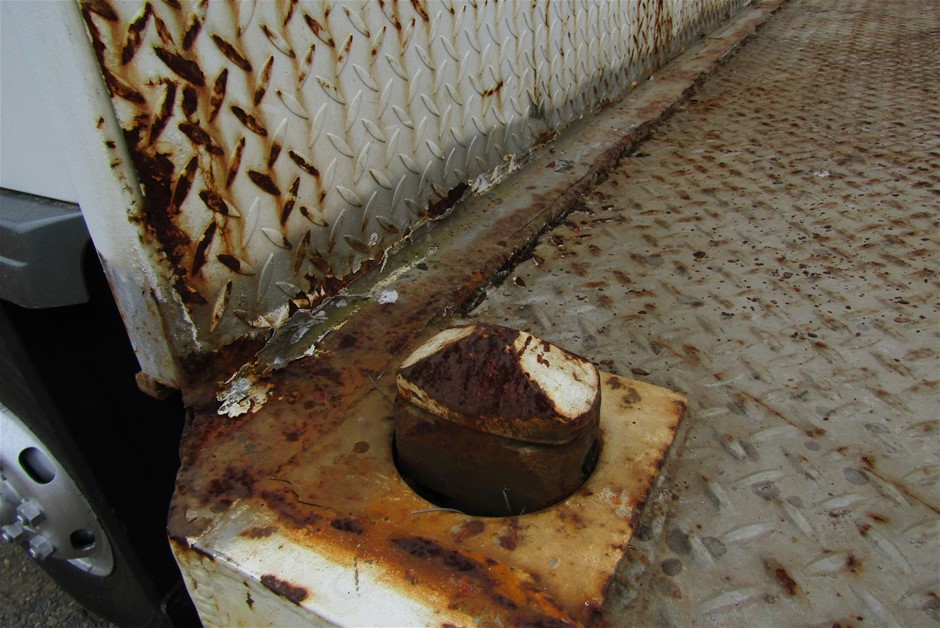 18K Gold-Filled Cross & Flower Bracelet with Simulated Diamonds - 17.8cm