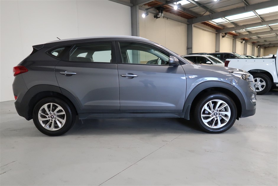 Gold-Filled Tennis Bracelet Four-Leaf Clover & Simulated Diamonds  - 17.8cm