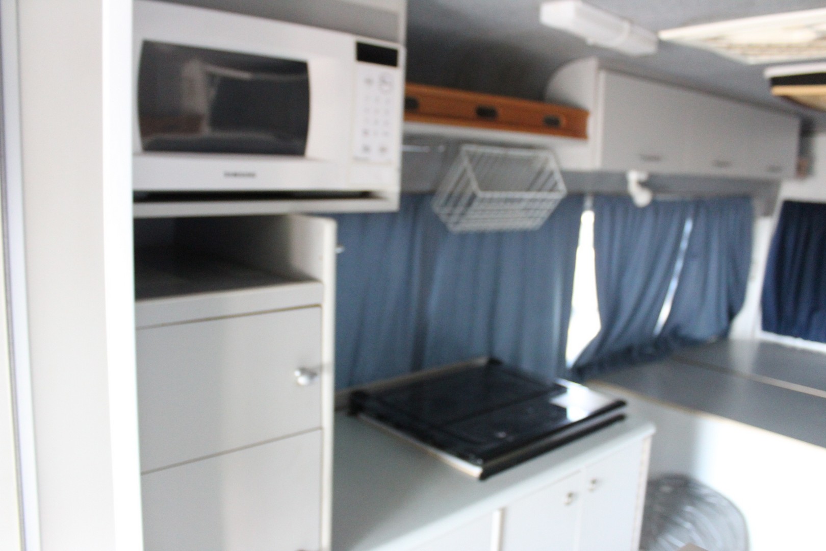 18K Gold-Filled Cuban Chain Bracelet with Simulated Diamonds - 20.3cm