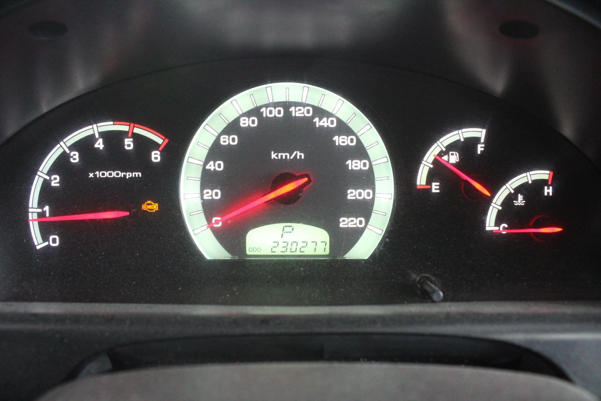 By The Vineyard Mixed Pack Pinot Grigio & Chardonnay (12x 750mL). SEA.