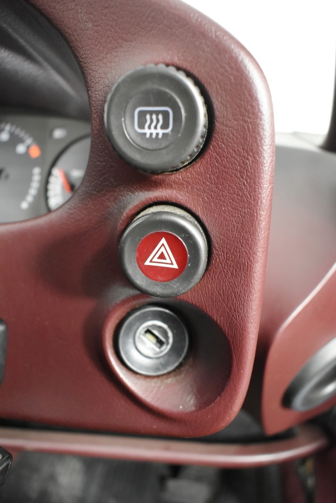 Wolf Blass Red Label Pinot Grigio (6x 750mL).