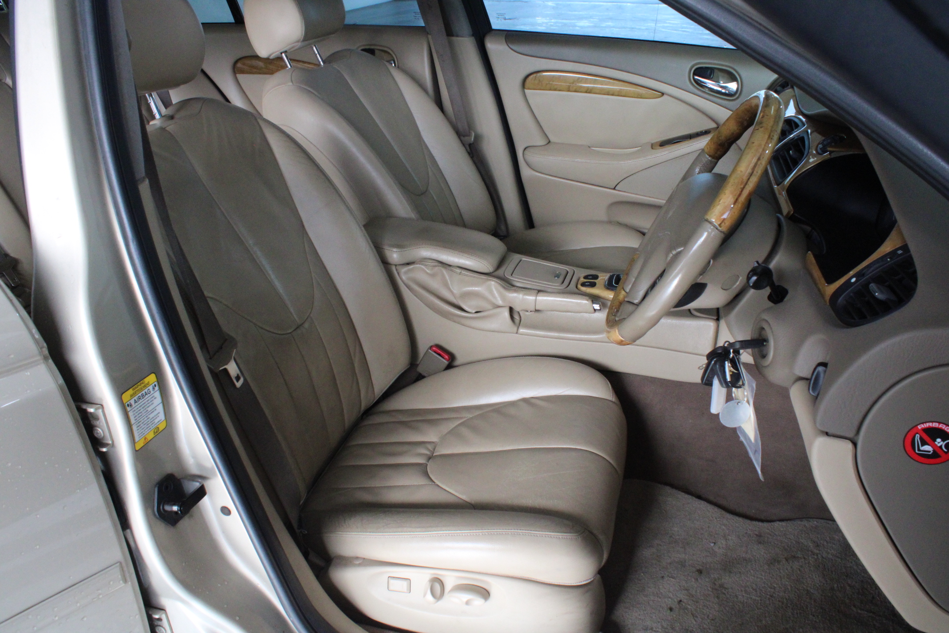 LEVITON 47612-VSB Shelf Bracket for Structured Media Cabinet.