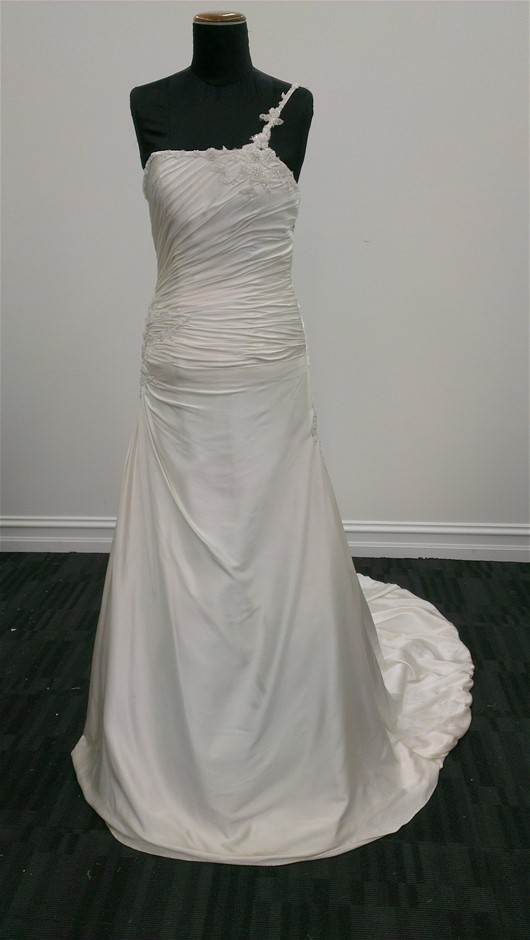 By The Vineyard Pinot Grigio (12x 750mL). SEA.