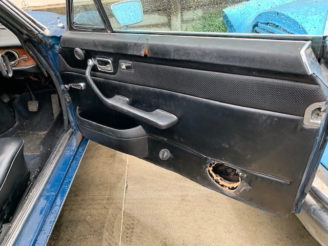 LENOVO YOGA 520 Laptop I5-8250U 8GBRAM 128GB Black