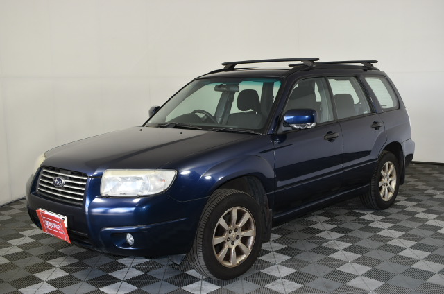 925 Sterling Silver Simulated Diamond Band Ring - Size 7