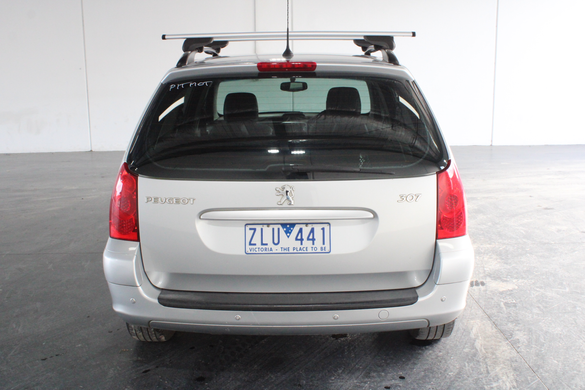 2ct Rectangle Cut Simulated Diamond 925 Silver Ring - Size 7