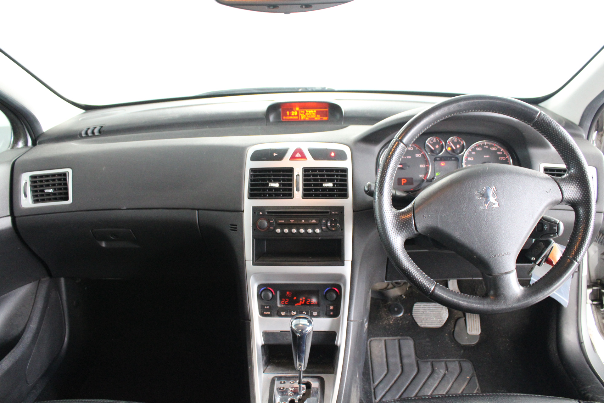 1.5ct Marquise Cut Simulated Diamond 925 Silver Ring - Size 6