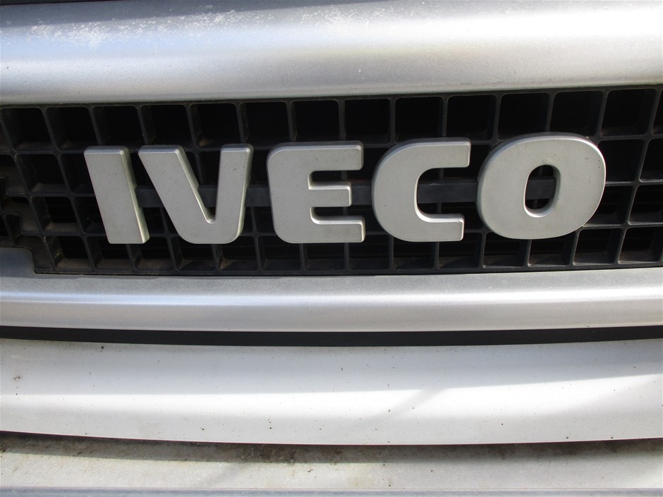 0.84ct GRA Certified Moissanite 925 Sterling Silver Band Ring - Size 8