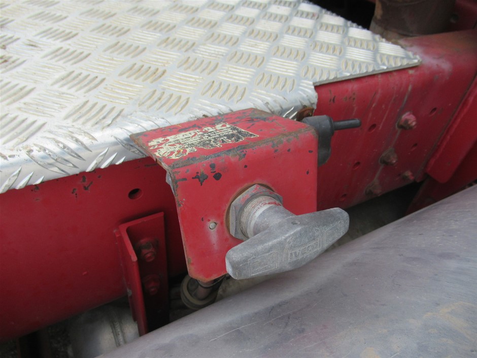 1.5ct 18K Gold Filled 925 Silver Simulated Diamonds Oval Pendant Necklace