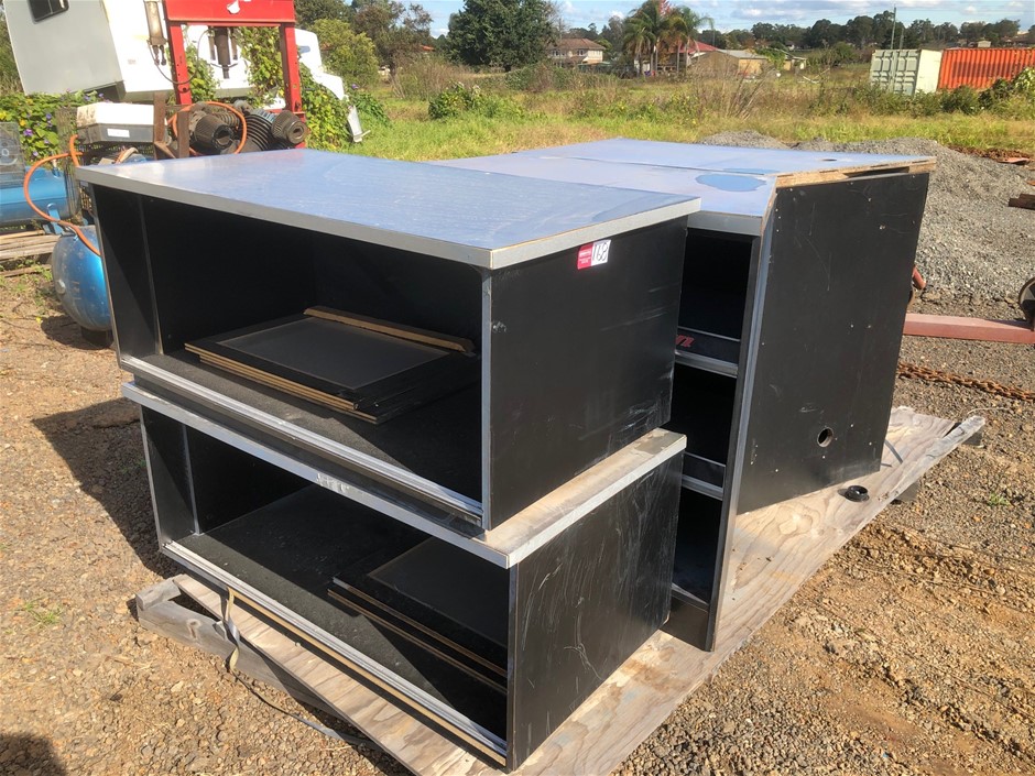 3mm 925 Sterling Silver Pink Simulated Diamonds Band Ring - Size 8