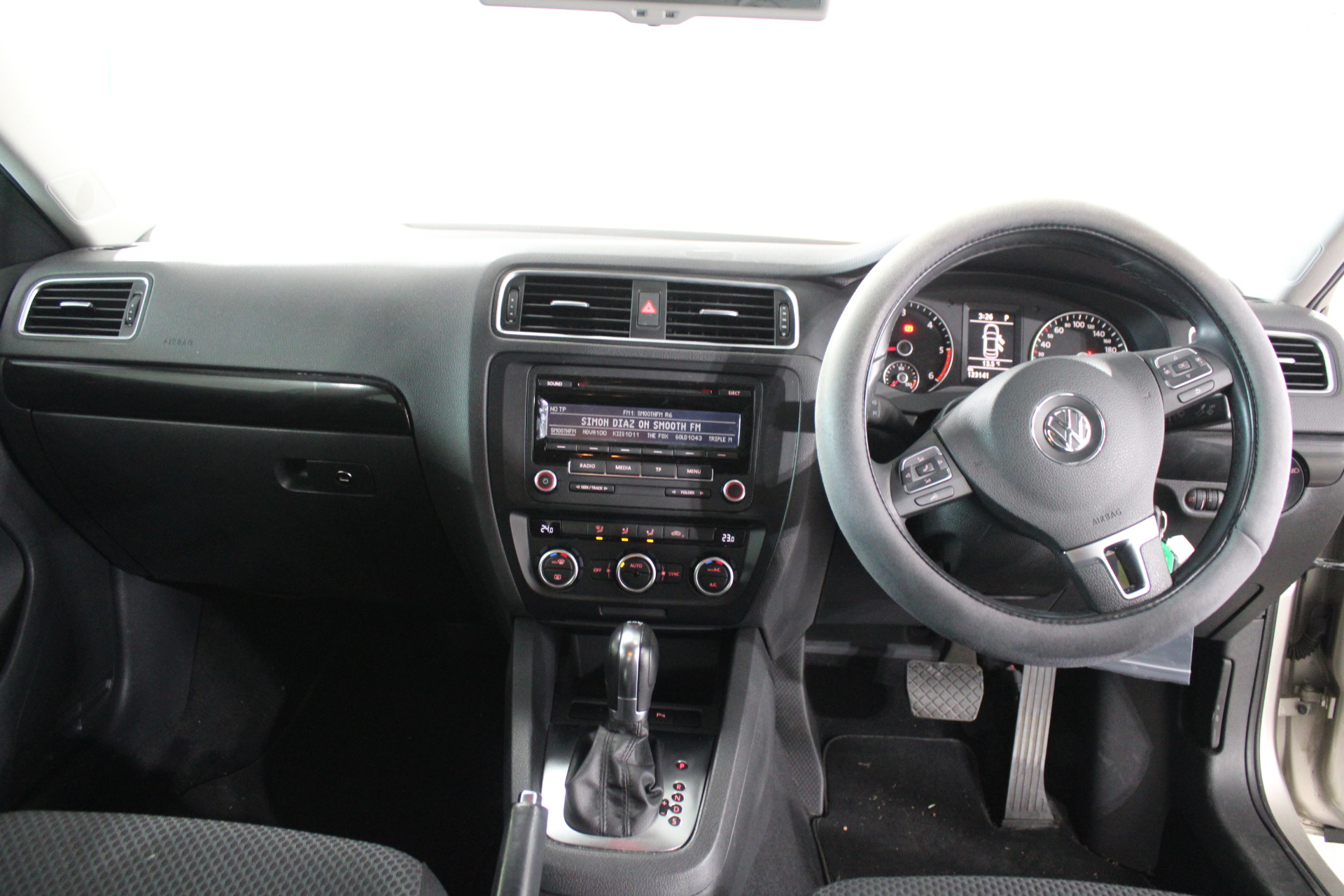 Vintage Enameled Easter Egg Diamante Jewelry Organizer Trinket Box Décor