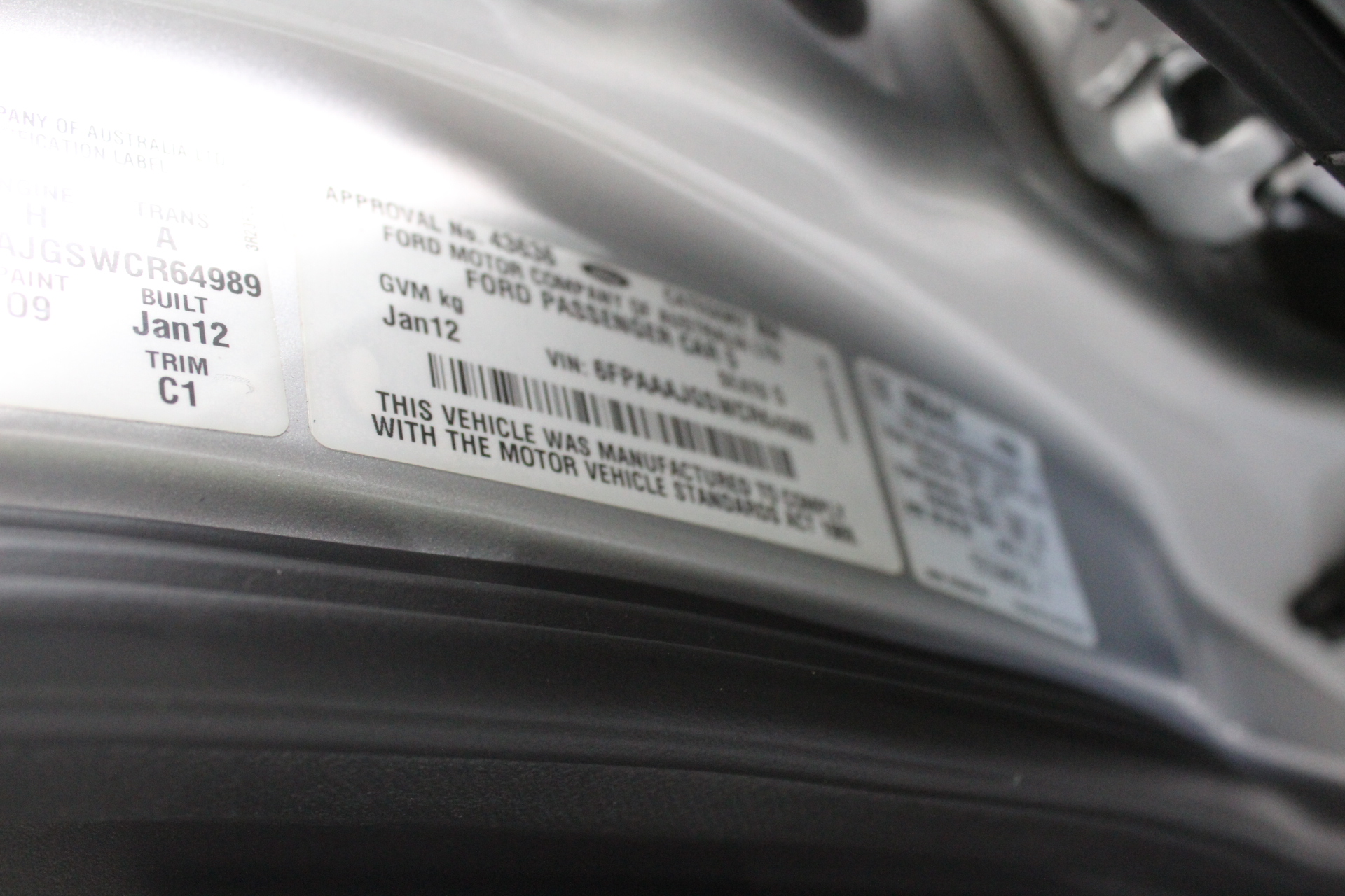 Approx 37 Ct of Loose Boulder Opal Chips (Coober Peby) In glass disp/bottle