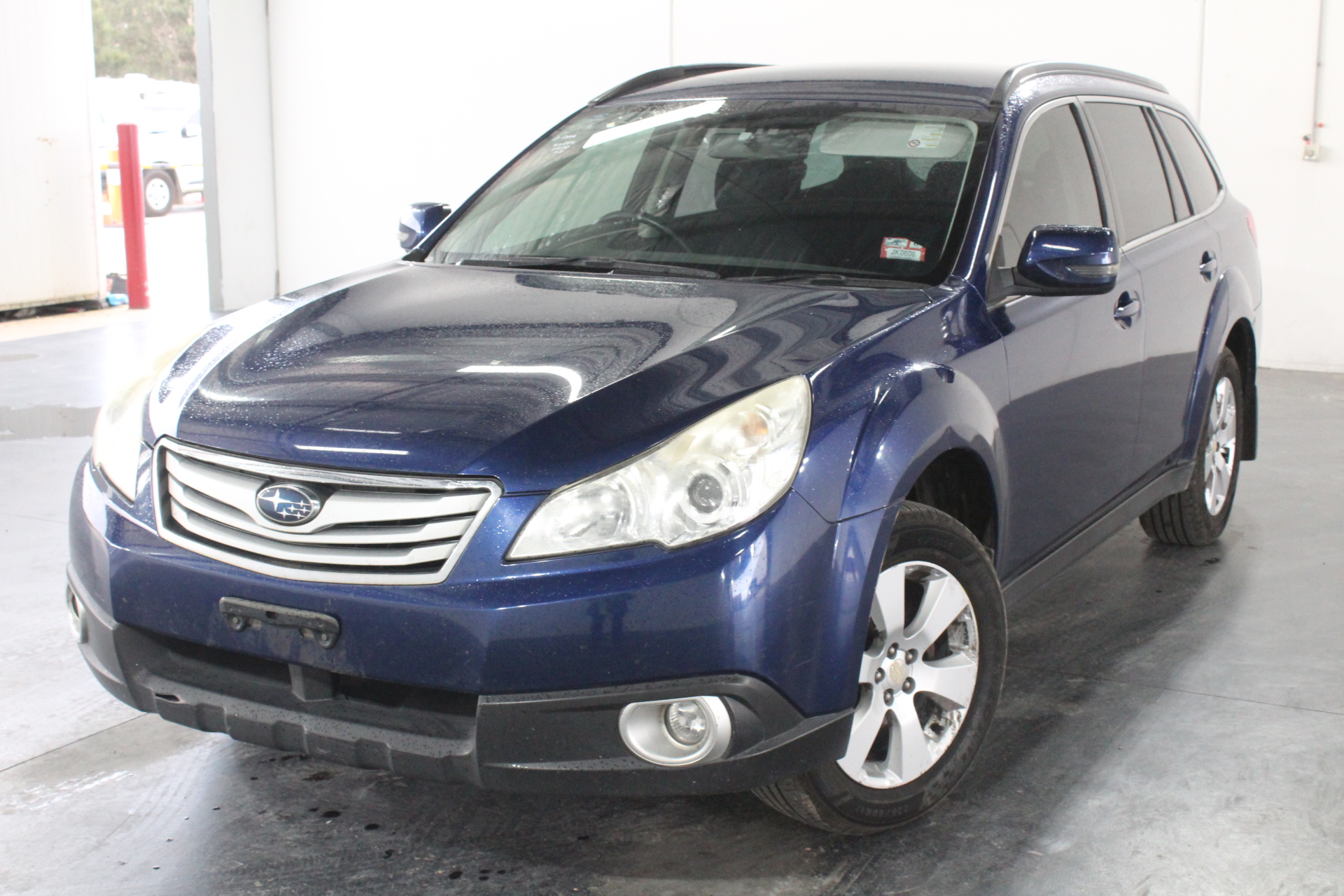 0.12 carat white round 4 diamond