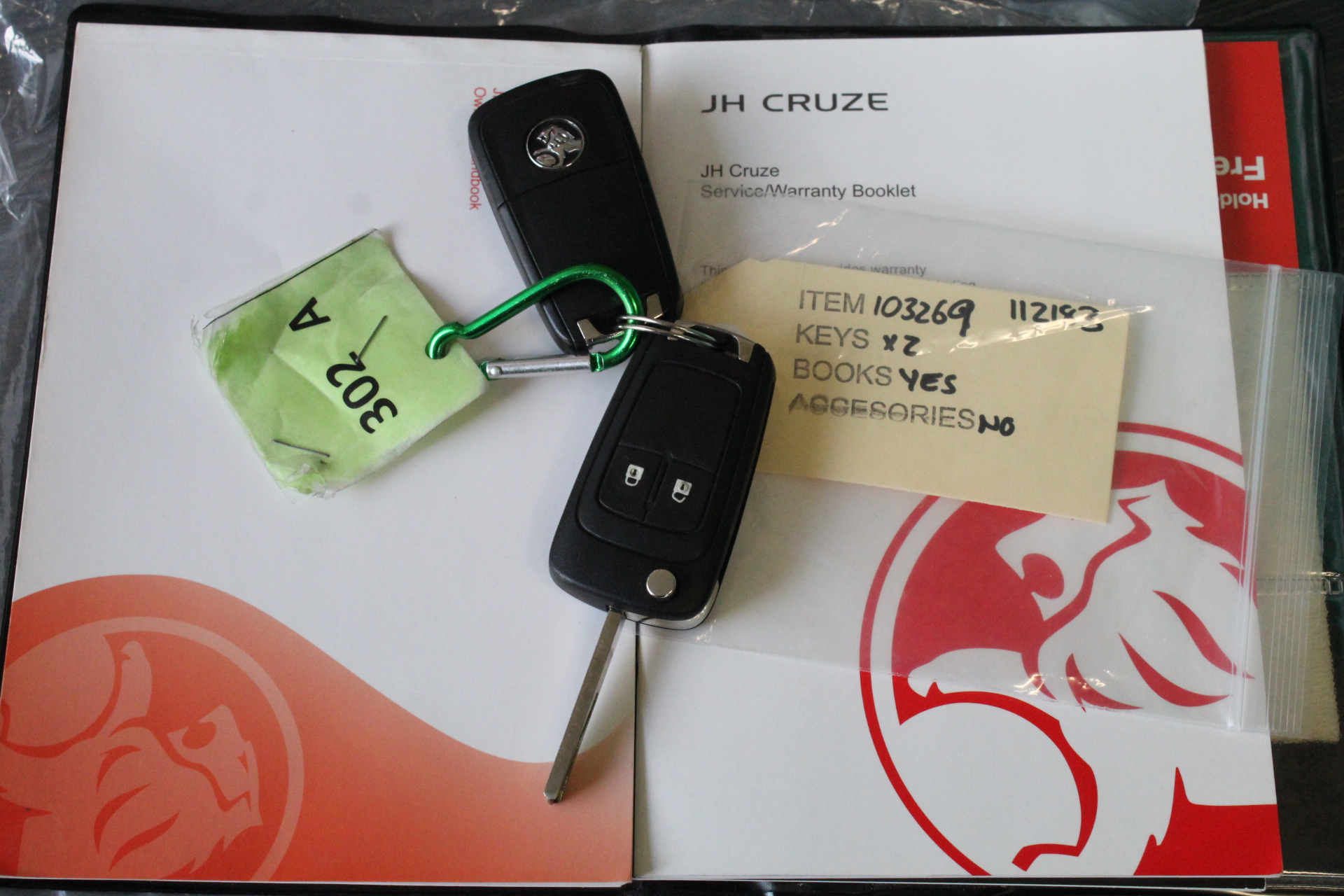 BIJ'OR-18ct Heavy Yellow Gold Plated Bible Pendant  - USA Made,RRP $59