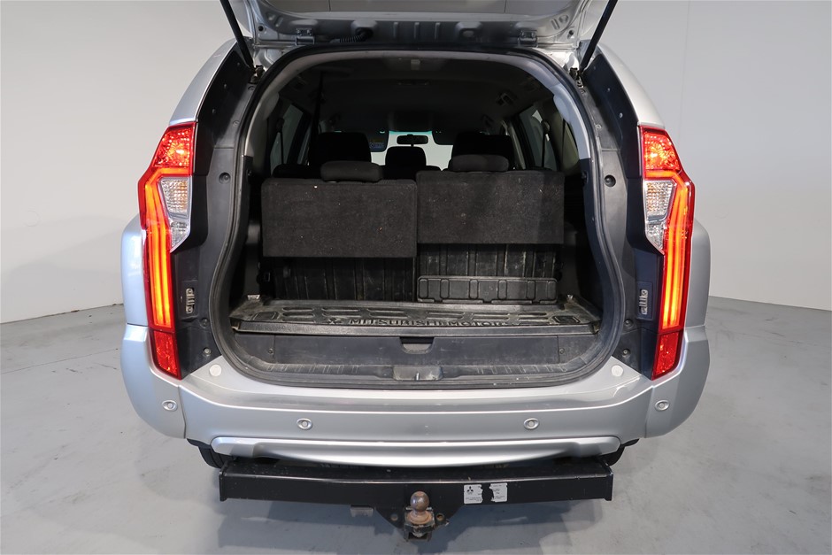 Ponte Prosecco DOC NV (6x 750mL). Italy