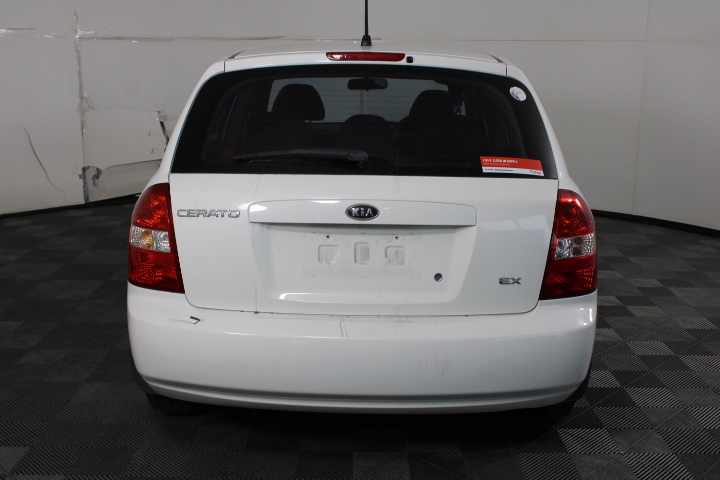 7-8mm White Pearls & Gold Plated Rhinestone Stretch Bracelet.