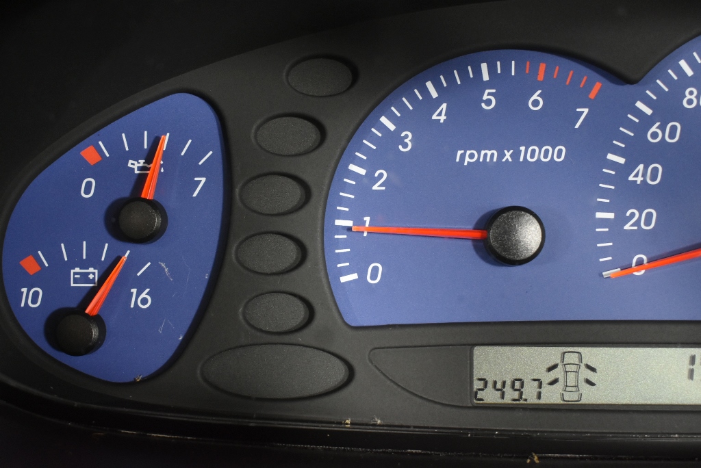 <p>Koldtech Sqhcd-9 Display Fridge</p>